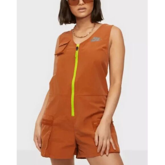 Nike Women's CJ2291 Size Large Orange Icon Clash Romper Zip Up One Piece - Picture 2 of 9